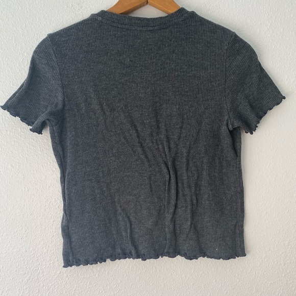 EUC AE Grey Short Sleeve Crop Top XS - Picture 3 of 3
